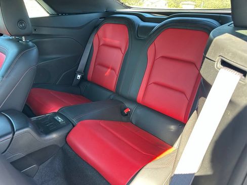 Used 2016 Chevrolet Camaro SS RWD image 9