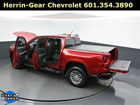 Used 2024 Chevrolet Colorado LT w/ LT Convenience Package II image 47