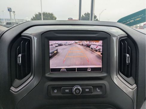 Certified 2025 Chevrolet Silverado 1500 Custom image 18