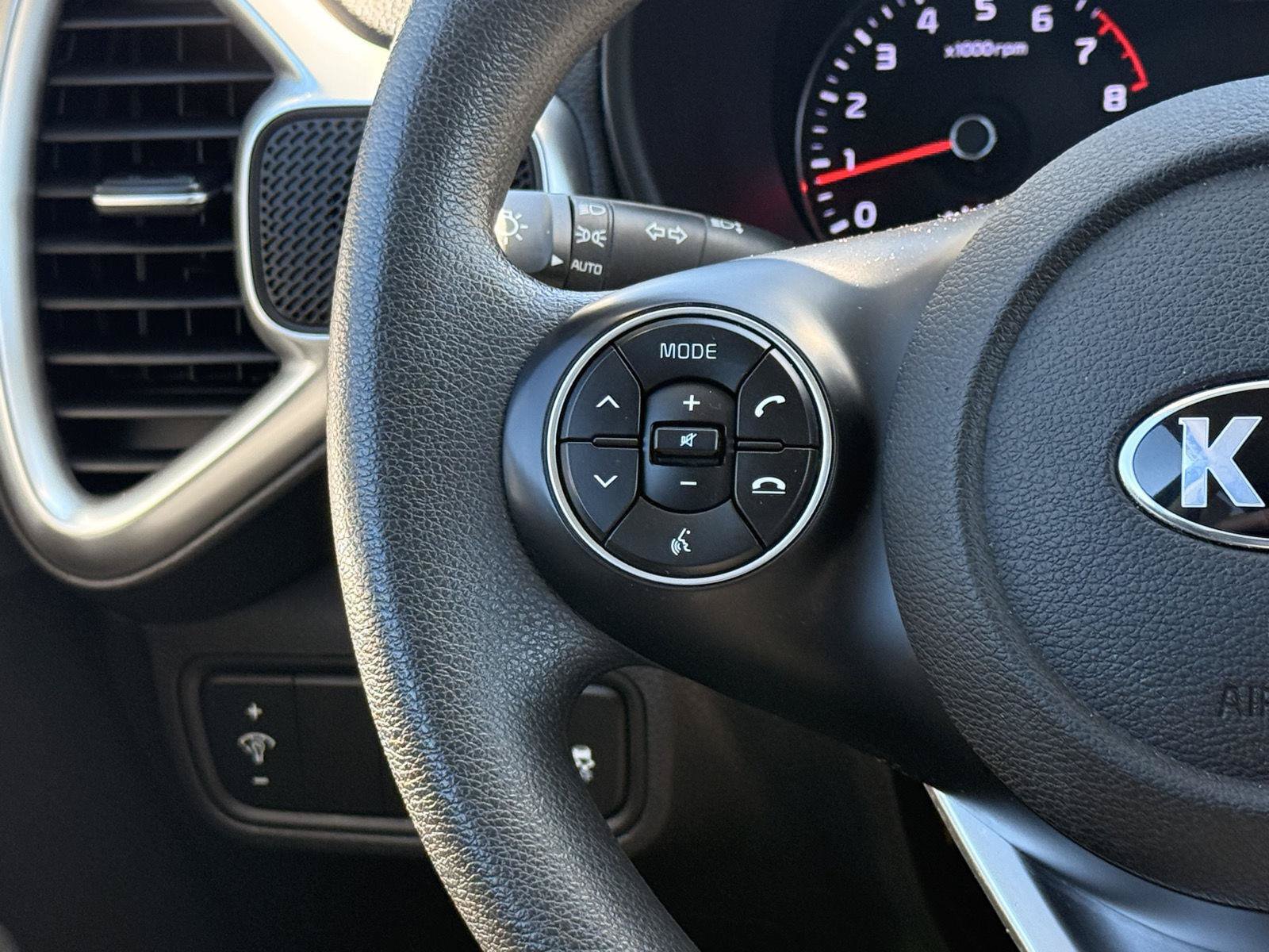 Used 2021 Kia Soul LX FWD image 22