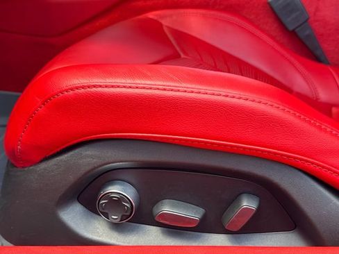 Used 2023 Chevrolet Corvette Stingray Premium Conv w/ Z51 Performance Package RWD image 13