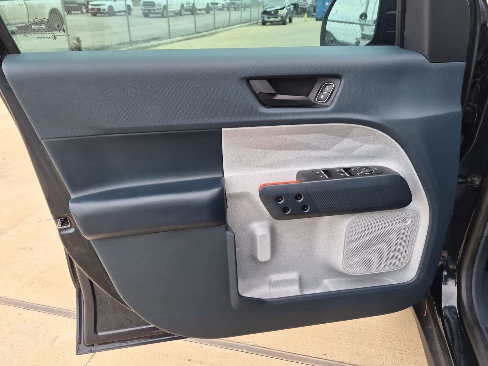 Certified 2022 Ford Maverick XLT FWD image 20