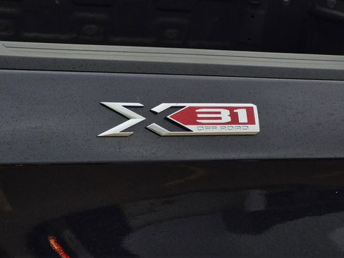 Certified 2024 GMC Sierra 1500 Elevation AWD/4WD image 8