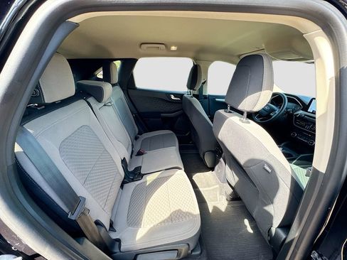 Used 2020 Ford Escape SE image 25