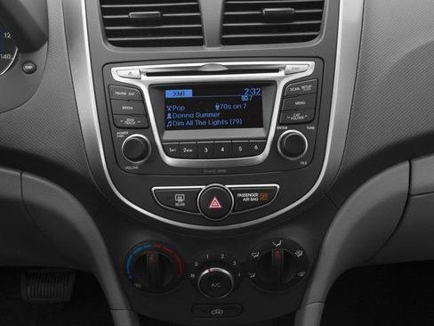 Used 2016 Hyundai Accent SE FWD image 13