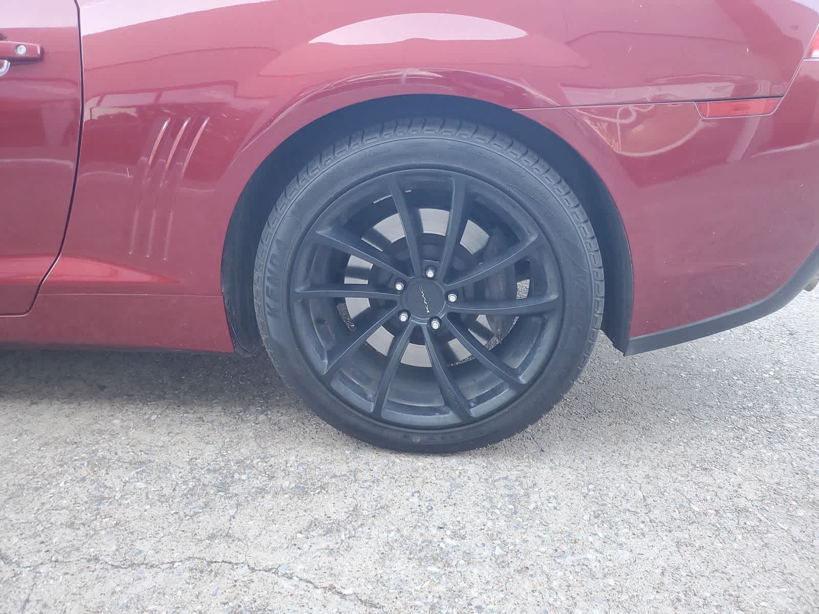 Used 2015 Chevrolet Camaro SS RWD image 12