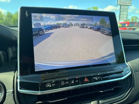 New 2026 Jeep Compass Limited AWD/4WD image 15