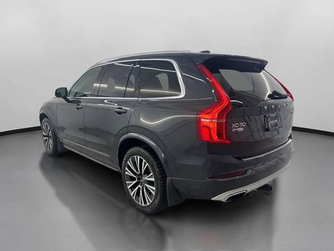 Used 2021 Volvo XC90 T5 Momentum w/ Protection Package image 7