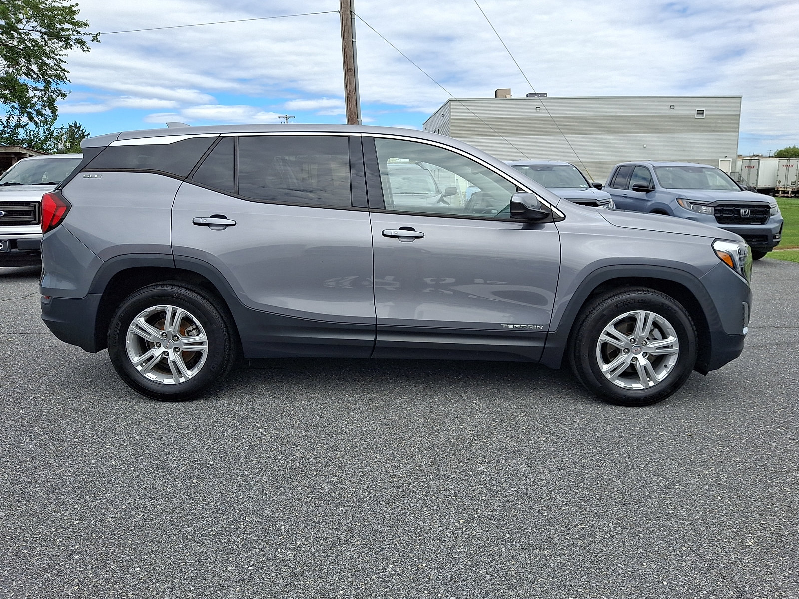 Used 2020 GMC Terrain SLE FWD image 7
