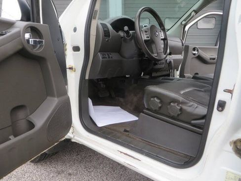 Used 2014 Nissan Xterra PRO-4X w/ Pro-4x Leather Package AWD/4WD image 10