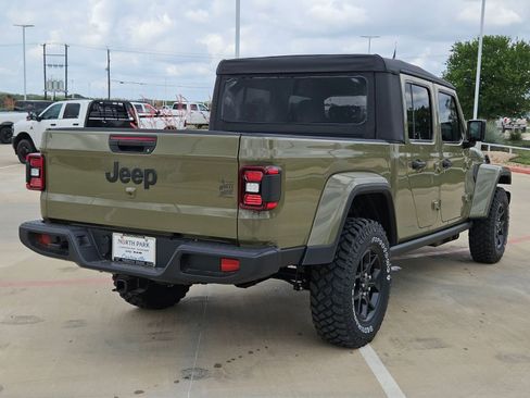 New 2026 Jeep Gladiator Mojave AWD/4WD image 3
