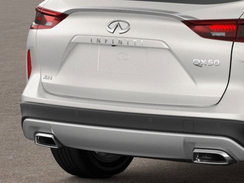 Used 2025 INFINITI QX50 Luxe image 14