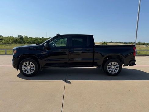 Used 2023 Chevrolet Silverado 1500 Custom RWD image 7