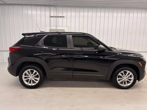 Used 2024 Chevrolet TrailBlazer LS w/ LS Convenience Package AWD/4WD image 6