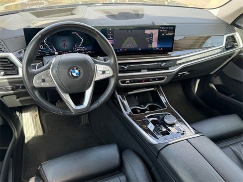 Used 2023 BMW X7 xDrive40i image 16