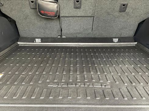 Used 2022 Toyota 4Runner Limited image 25