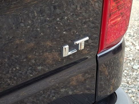 Used 2023 Chevrolet Silverado 1500 LT image 30