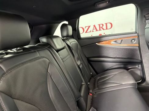 Used 2020 Lincoln Nautilus Reserve FWD image 18