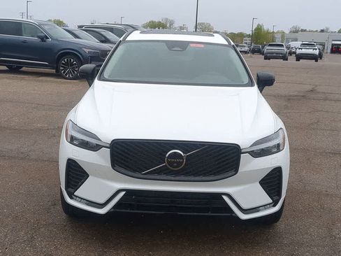 New 2026 Volvo XC60 B5 Plus w/ Protection Package Premier AWD/4WD image 9
