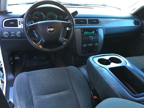 Used 2008 Chevrolet Tahoe LS w/ Skid Plate Package AWD/4WD image 22