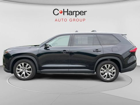 Used 2024 Toyota Grand Highlander AWD image 6