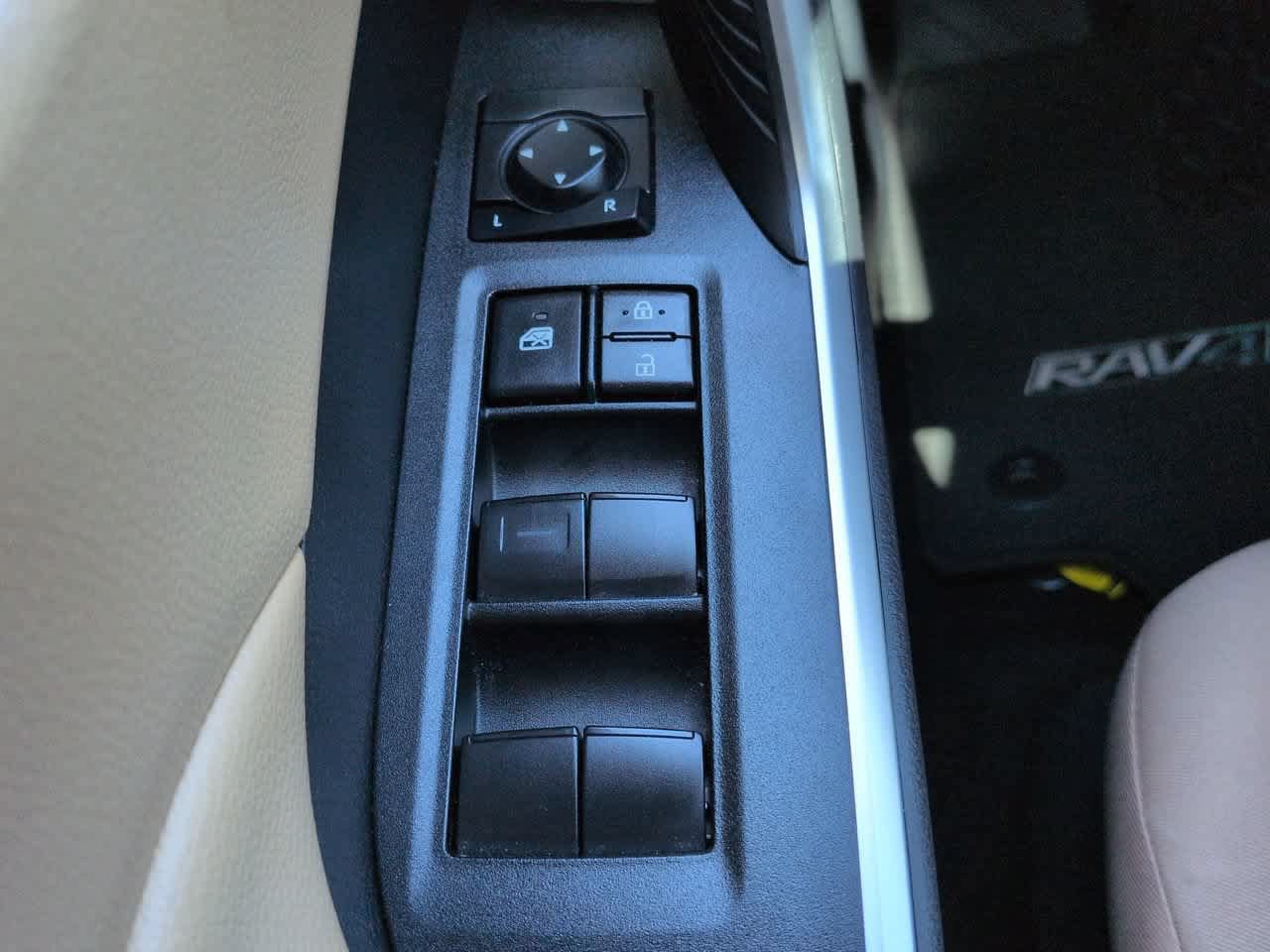 Used 2025 Toyota RAV4 LE FWD image 21