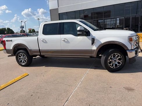 Used 2022 Ford F250 Lariat w/ Lariat Value Package AWD/4WD image 5