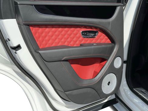 Used 2022 Bentley Bentayga Speed image 42