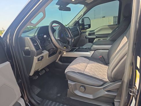 Used 2021 Ford F250 XLT AWD/4WD image 17