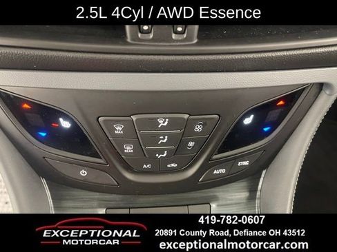 Used 2020 Buick Envision Essence image 41