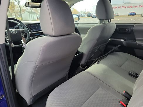 Used 2022 Toyota Tacoma SR5 image 12