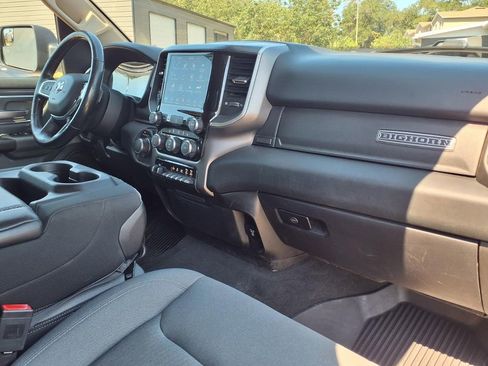 Used 2019 RAM 1500 Big Horn AWD/4WD image 11