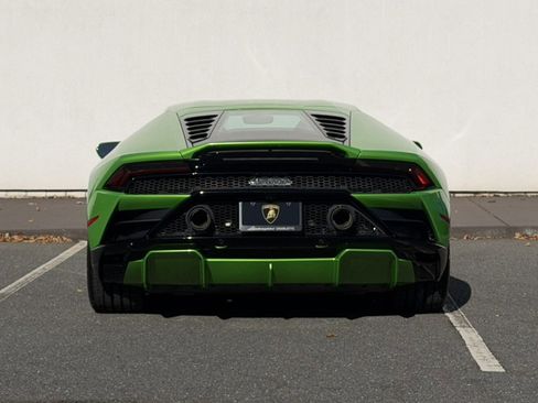 Used 2021 Lamborghini Huracan EVO image 6