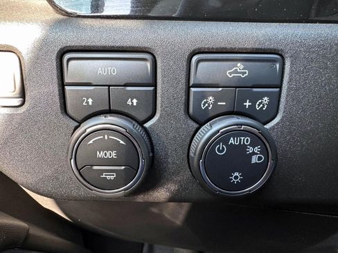 Used 2023 Chevrolet Silverado 1500 LT w/ Protection Package AWD/4WD image 15