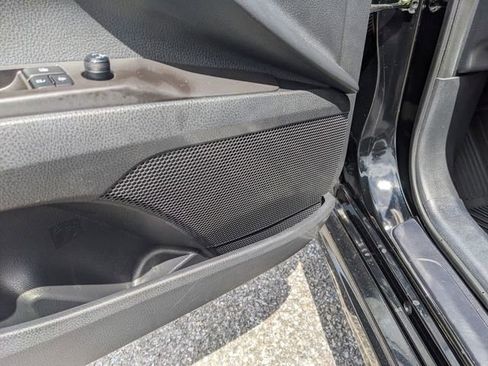 Used 2024 Toyota Camry SE image 21