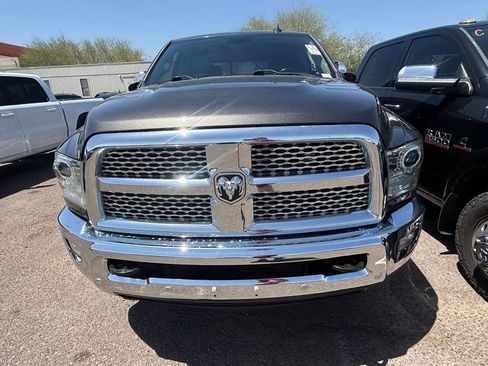 Used 2018 RAM 2500 Laramie AWD/4WD image 3