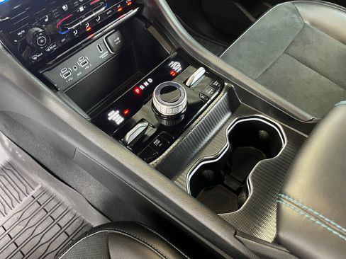 New 2025 Jeep Grand Cherokee Trailhawk AWD/4WD image 24