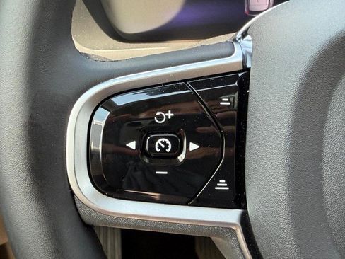 Certified 2026 Volvo XC90 B6 Plus AWD/4WD image 17