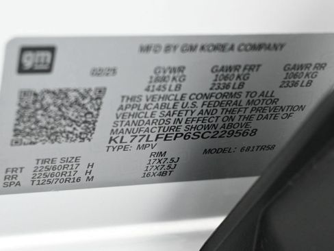 Used 2025 Chevrolet Trax LS w/ LS Convenience Package FWD image 18
