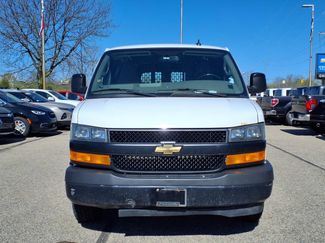 Used 2018 Chevrolet Express 3500 Extended w/ Driver Convenience Package RWD video 2