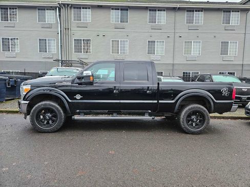 Used 2016 Ford F350 Lariat w/ Lariat Ultimate Package image 4