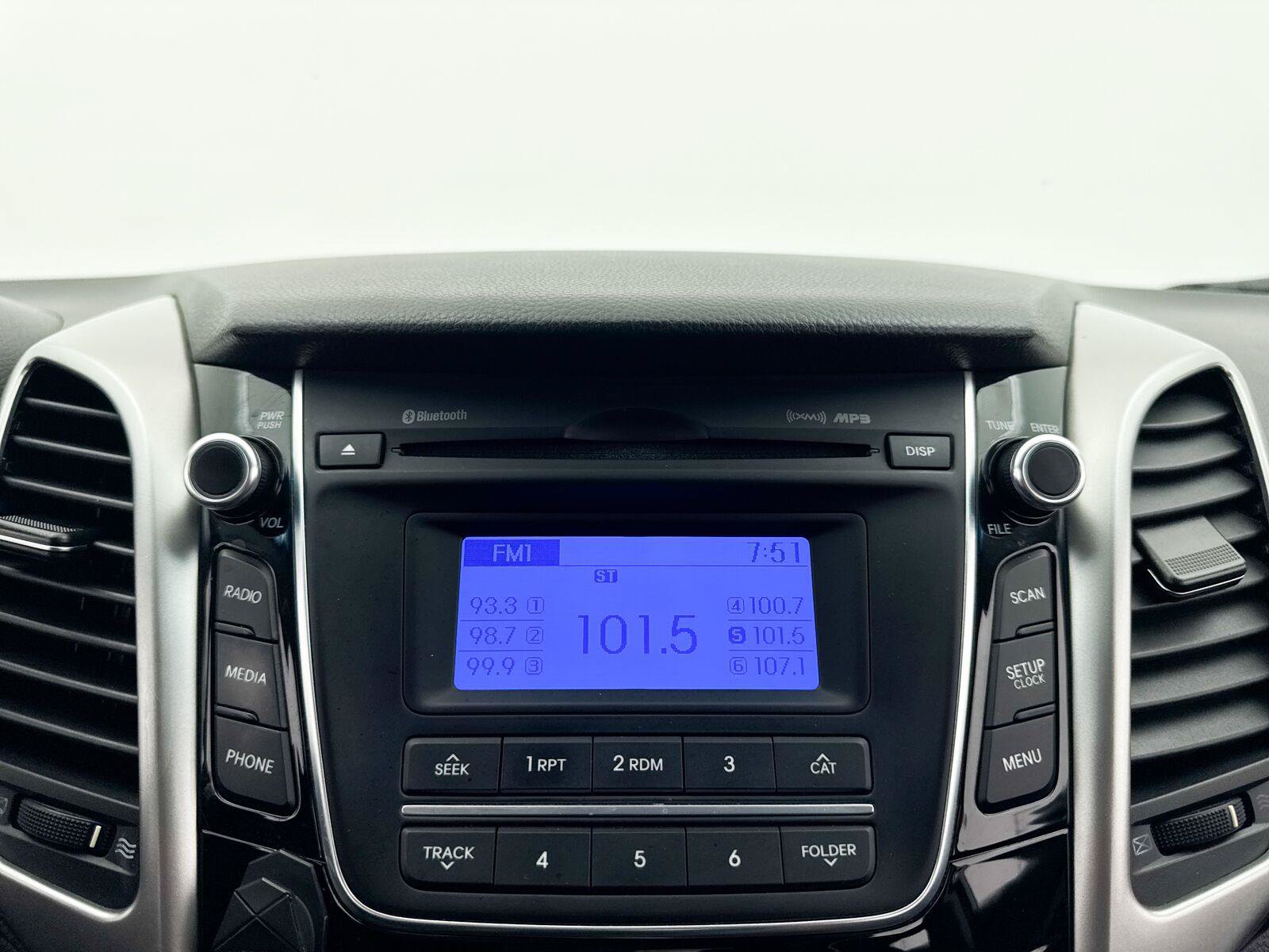 Used 2014 Hyundai Elantra GT FWD image 14