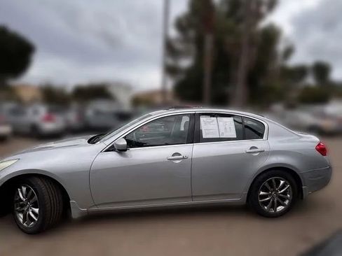 Used 2009 INFINITI G37 Journey w/ Premium Pkg image 6