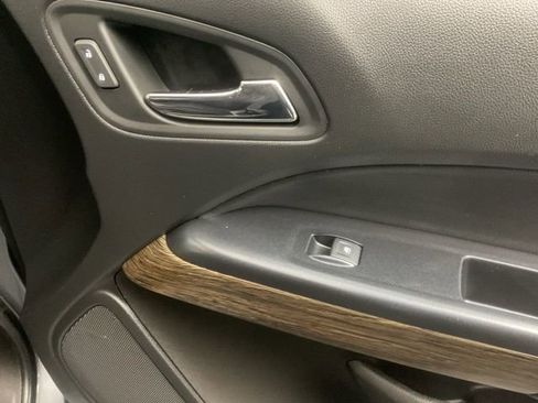 Used 2020 GMC Canyon Denali image 25