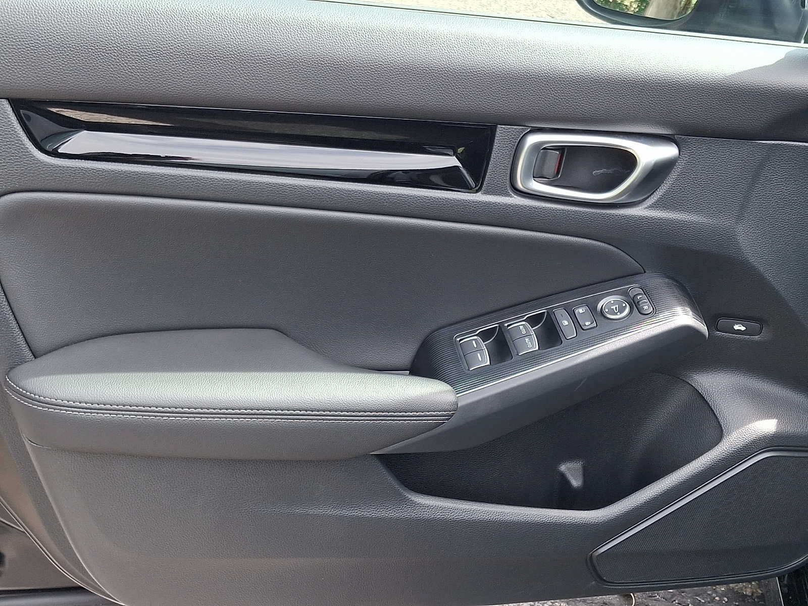 Certified 2023 Honda Civic Touring image 12