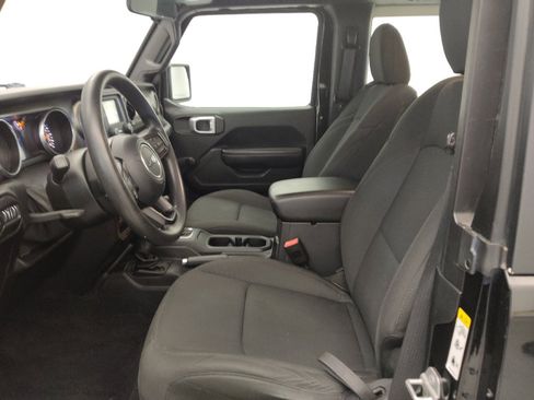 Used 2019 Jeep Wrangler Sport AWD/4WD image 17