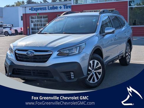 Used 2022 Subaru Outback Premium image 1