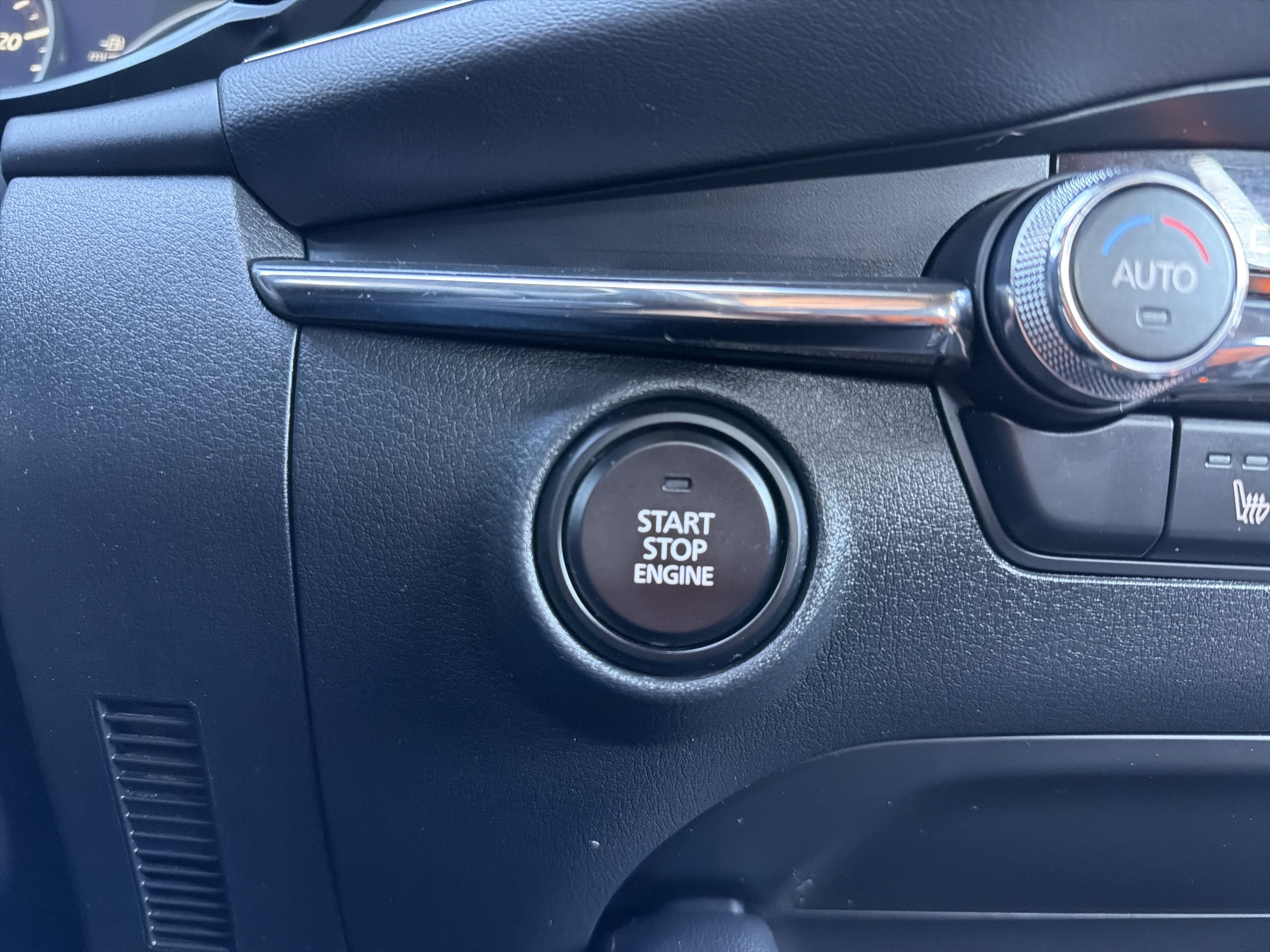 Used 2022 MAZDA MAZDA3 s FWD image 18