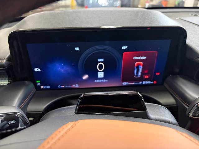 Used 2025 Lincoln Aviator Black Label AWD/4WD image 18