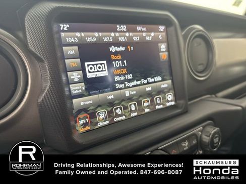 Used 2023 Jeep Gladiator Willys image 7